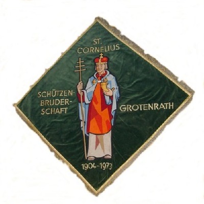 Die restaurierte Fahne der Bruderschaft