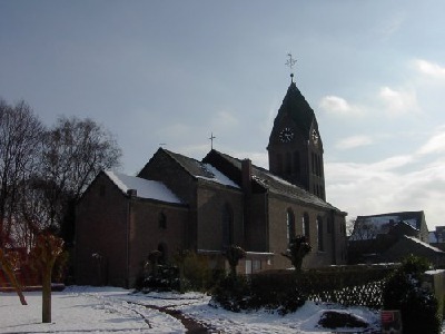 Die Pfarrkirche im Winter 2003/04